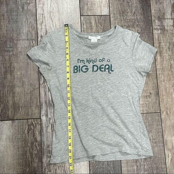 Charlotte Russe Short Sleeve Gray I’m Kind Of A Big Deal Tshirt Teal Letters Lrg - Picture 9 of 11